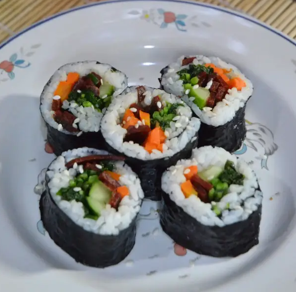 Kimbab Vegan | Resep vegan | Resep vegetarian | Kimbab Korea